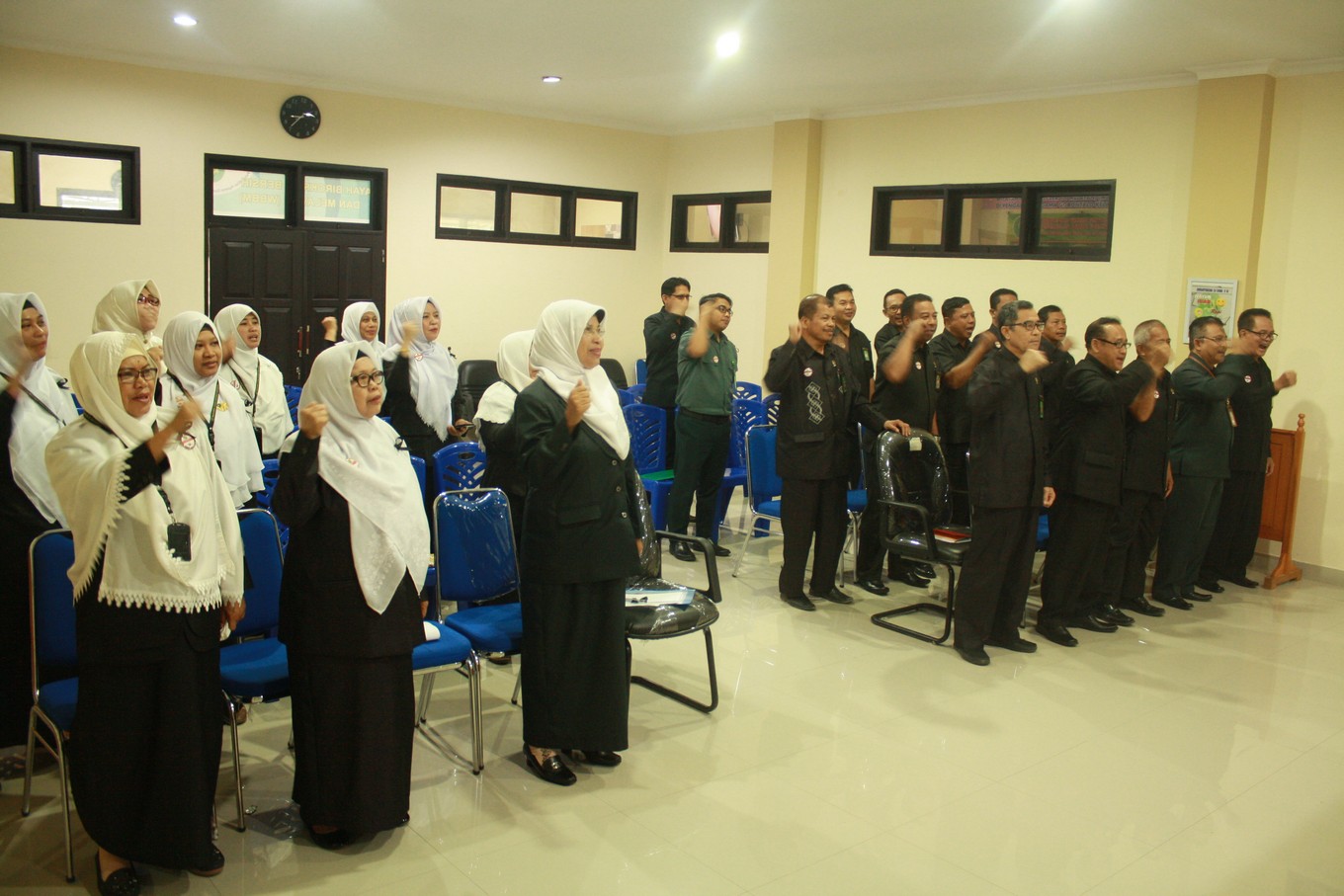 rapat 6